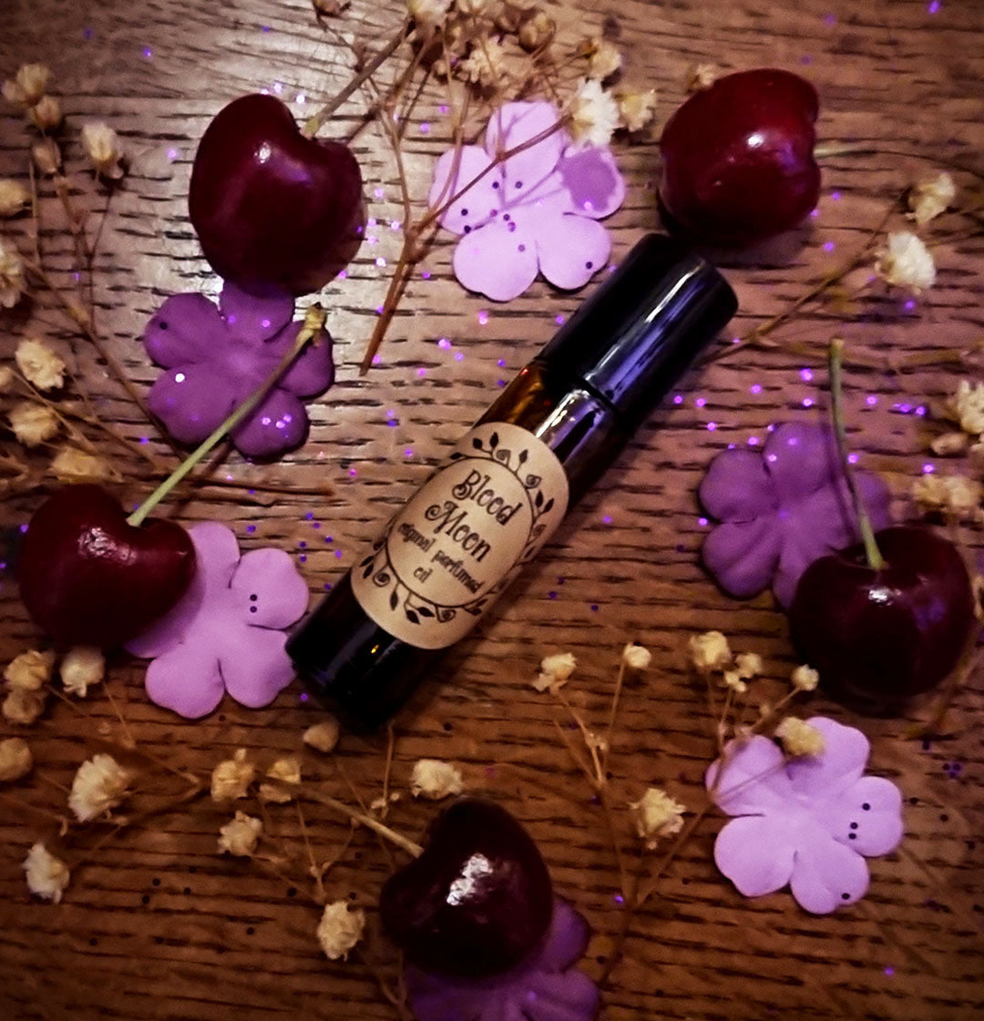 Blood Moon Original Perfumed Oil - Romantic Spring Collection Roll On Fragrance - Blackberry, Rasberry, Blood Orange, Dragons Blood, Ginger & Pink Pepper Fruity & Woodsy Vegan Oil Blend