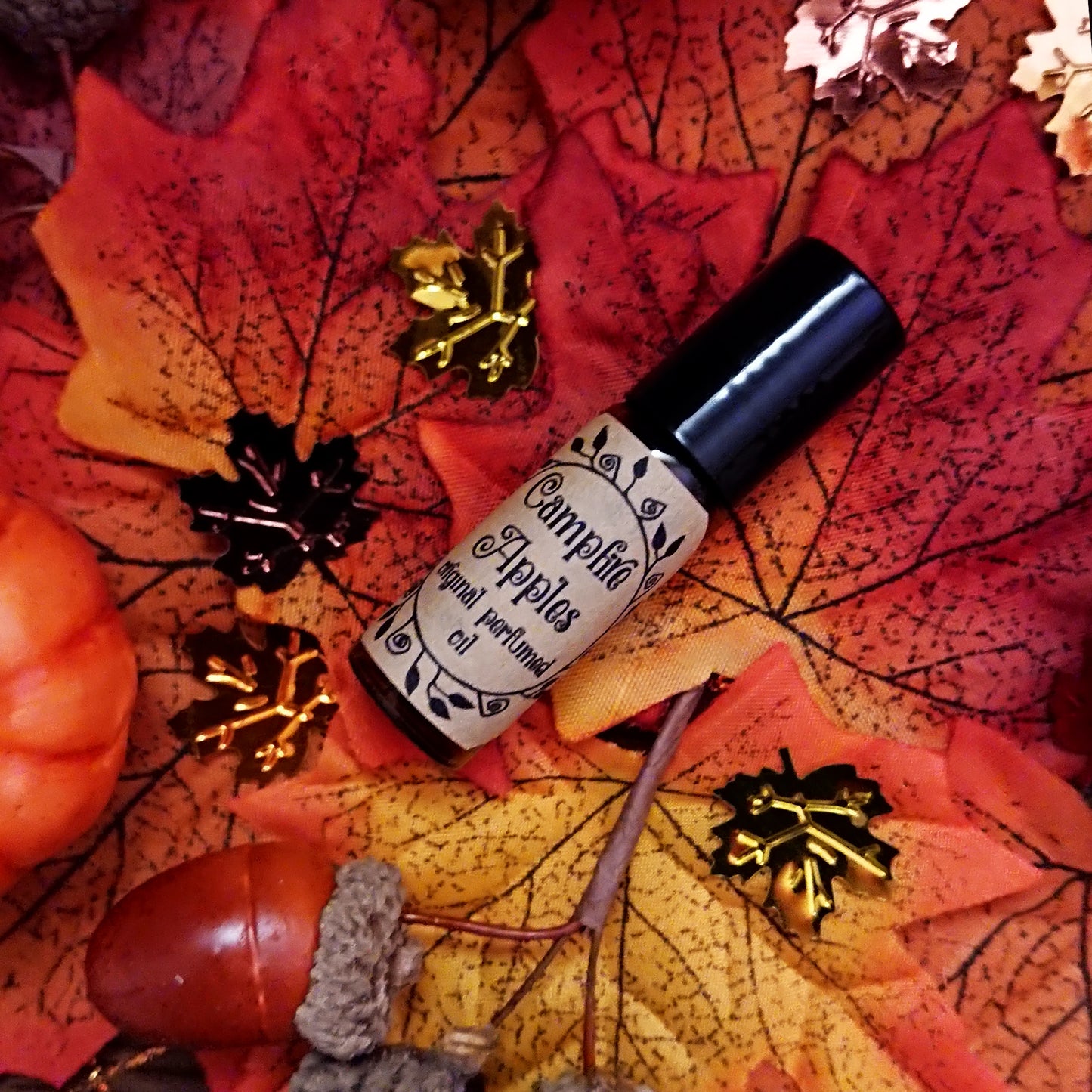 Campfire Apples Original Perfumed Oil - Autumn Halloween Spiced Red Apple Autumn Leaves Marshmallow & Caramel Roll On Fragrance - Spicy Gourmand Vegan Oil Blend