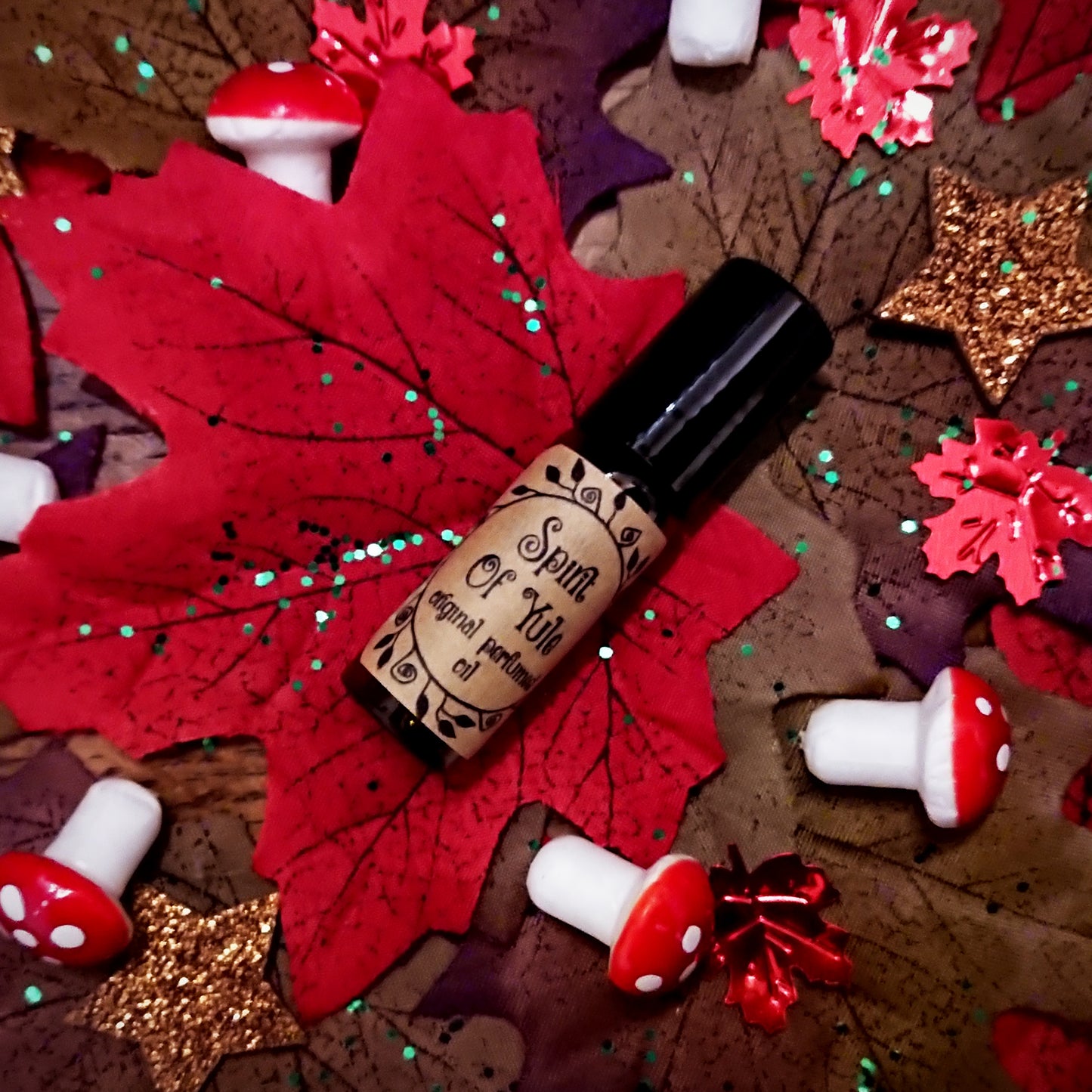 Spirit of Yule Original Perfumed Oil - Festive Winter Fruity Spicy Roll On Fragrance - Cranberry Cinnamon Nutmeg & Bay Vegan Oil Blend