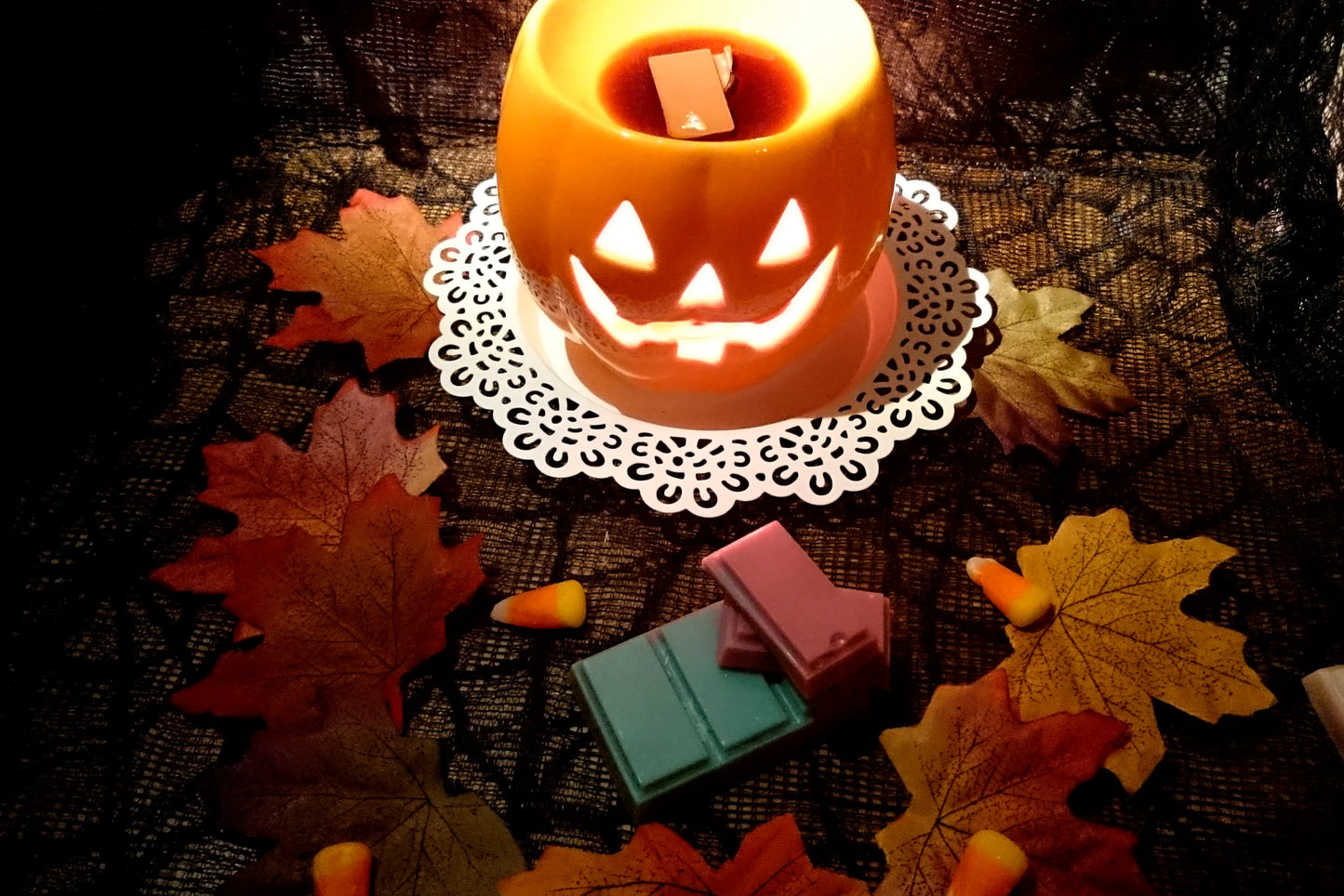 Bobbing Apples Halloween Wax Melt Bar - Toffee Apple Fragranced 5 Segment Wax Melt Bar - Green Red Purple Fruity Vegan Friendly Soy Melt
