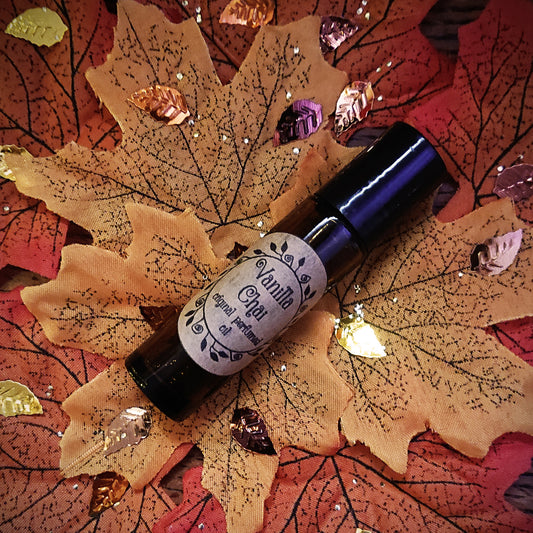 Vanilla Chai Pure Blend Perfumed Oil - Cosy Chai Spices, White Tea & Vanilla Pod Roll On Fragrance - Spicy & Gourmand Vegan Oil Blend