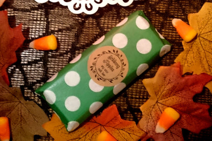 Bobbing Apples Halloween Wax Melt Bar - Toffee Apple Fragranced 5 Segment Wax Melt Bar - Green Red Purple Fruity Vegan Friendly Soy Melt
