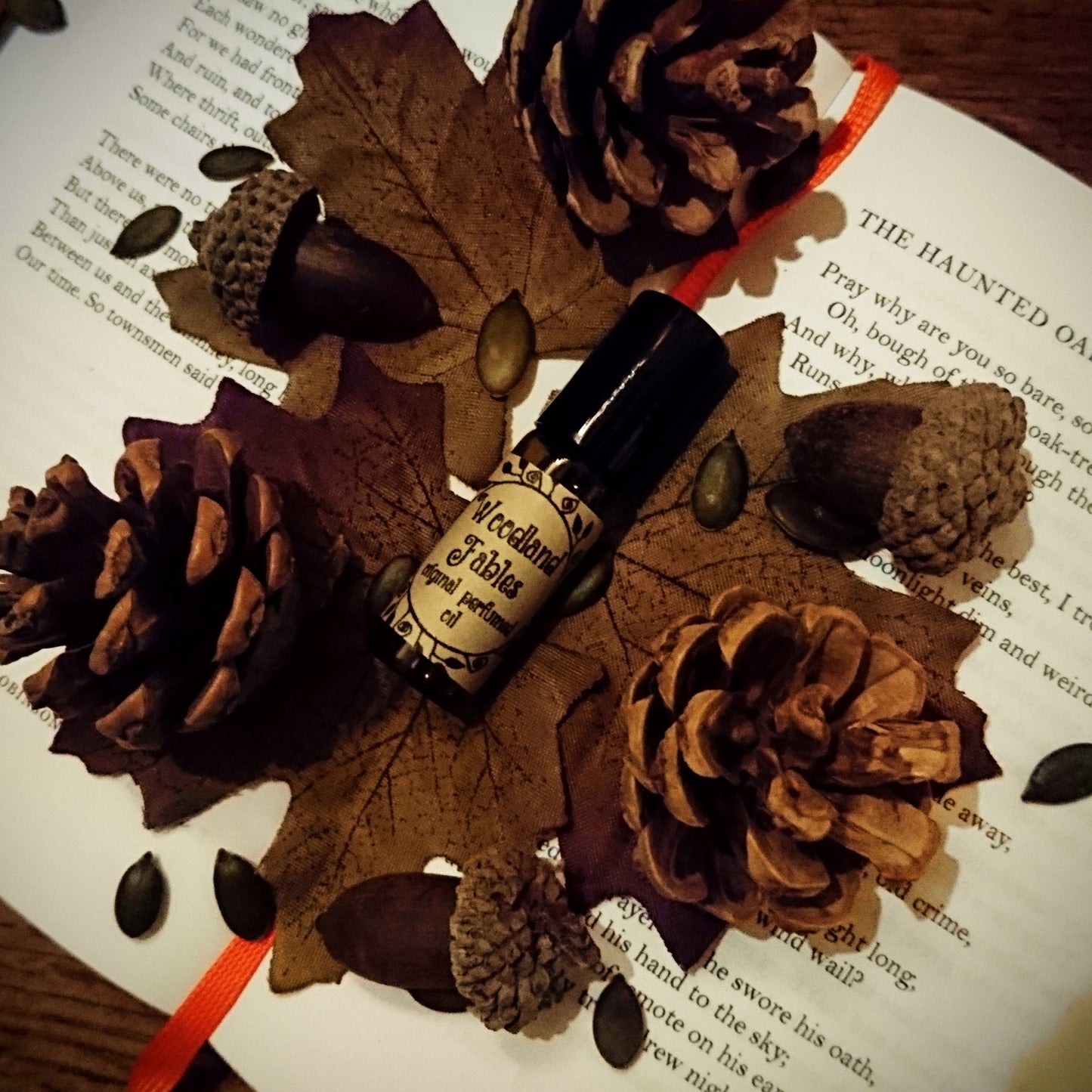 Woodland Fables Original Perfumed Oil - Autumn Winter Cosy Forest Library Roll On Fragrance - Old Books And Ancient Woods Vegan Oil Blend