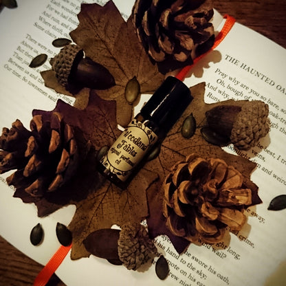 Woodland Fables Original Perfumed Oil - Autumn Winter Cosy Forest Library Roll On Fragrance - Old Books And Ancient Woods Vegan Oil Blend